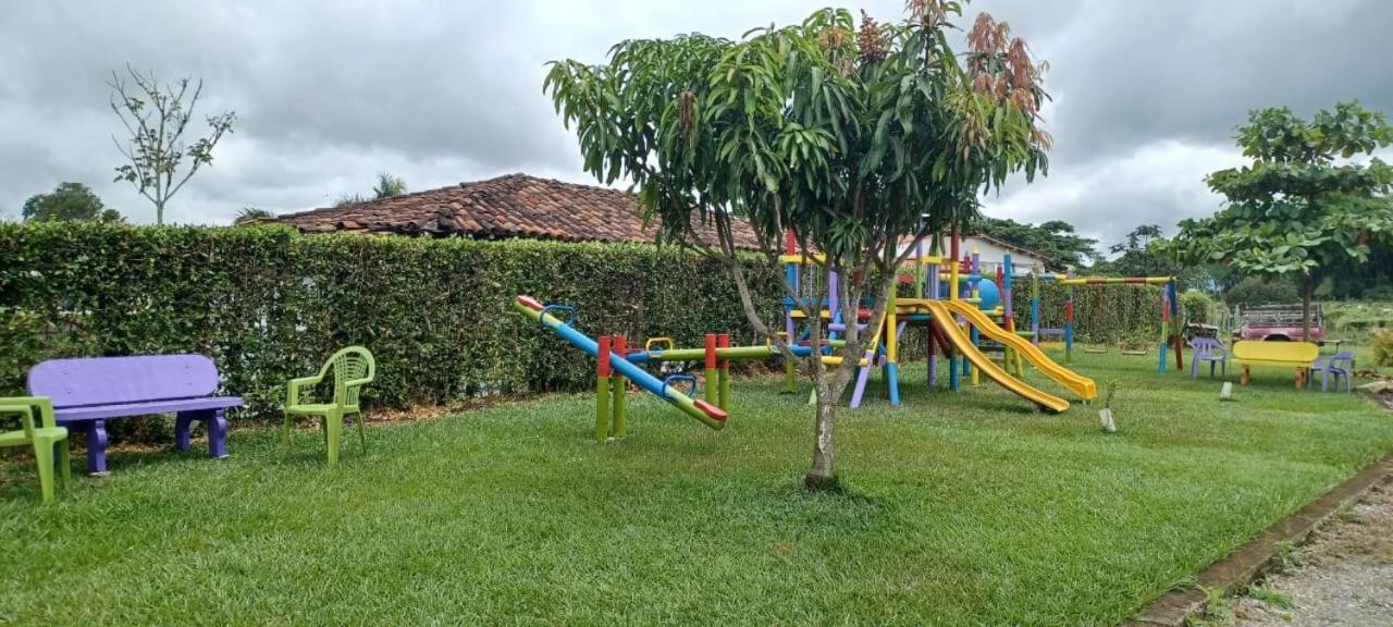 Finca Hotel El Saman De Alto Bonito Монтенегро Екстер'єр фото